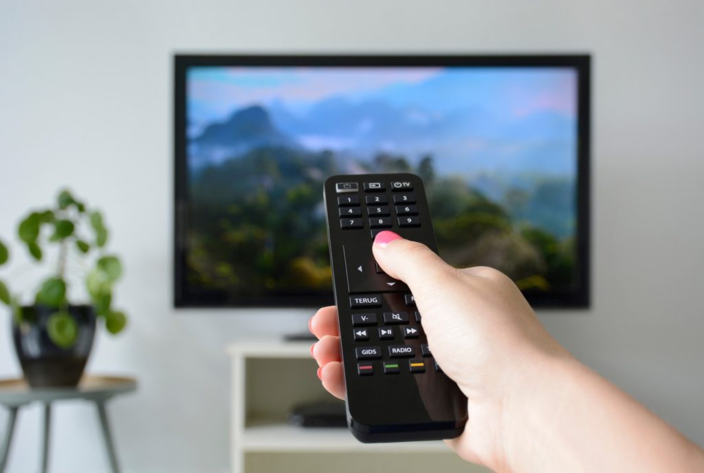 What you need to know about smart TVs, streaming media devices and cable TV replacement services right now.