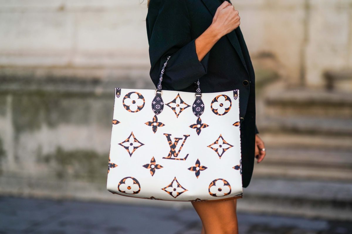 what are the best large luxury tote bags of summer 2020?